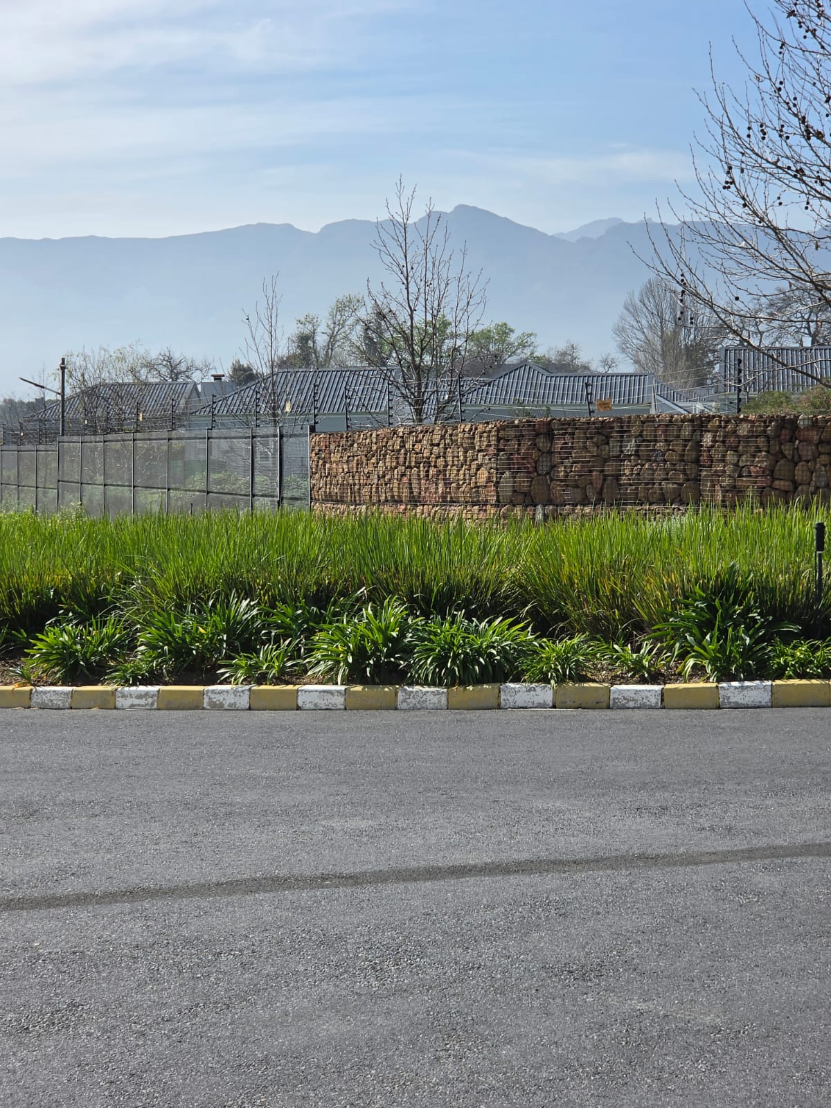 Complex perimeter garden - Merle's Garden service Paarl
