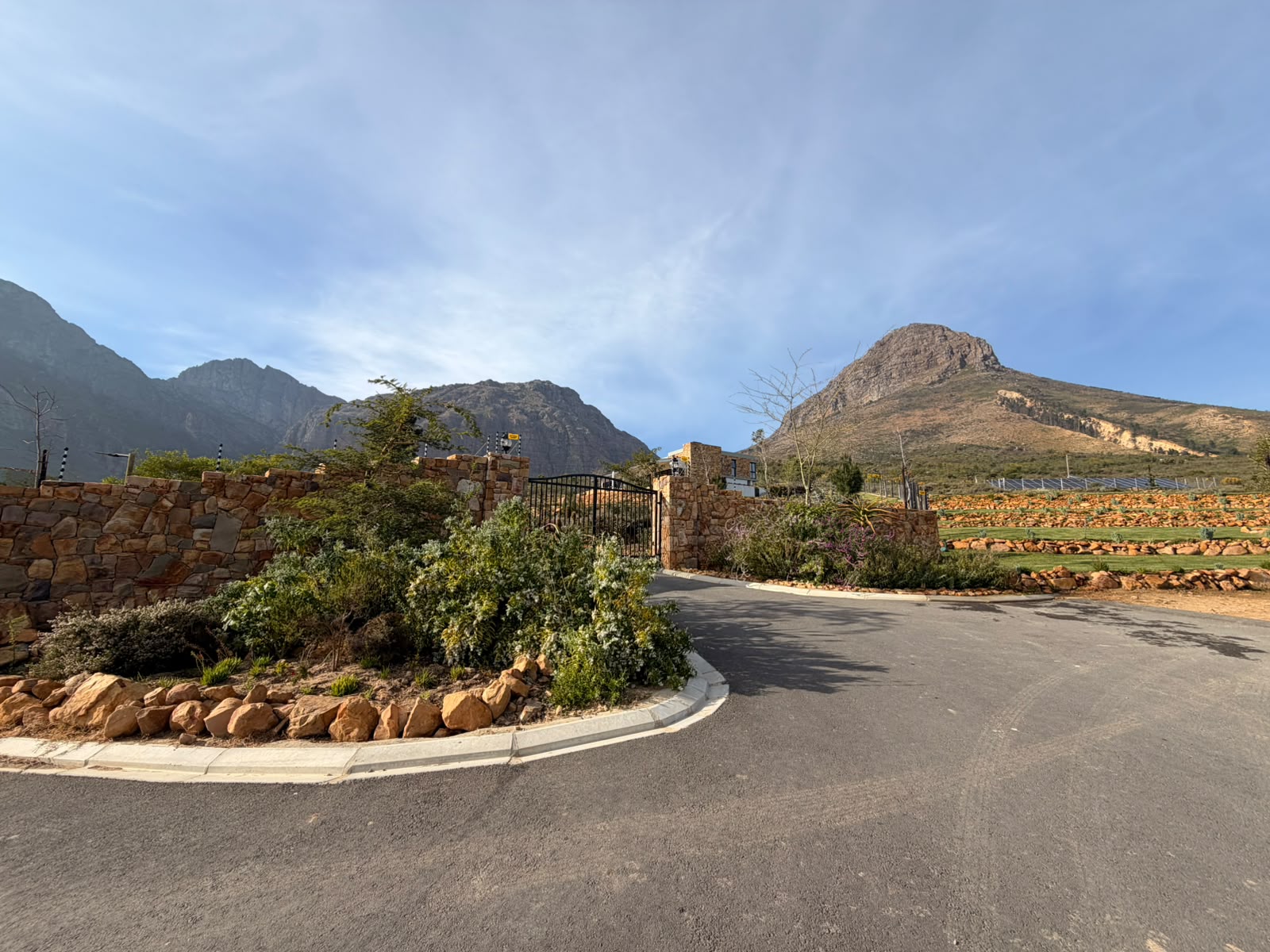 Beautiful entrances - Merle's Garden service Paarl